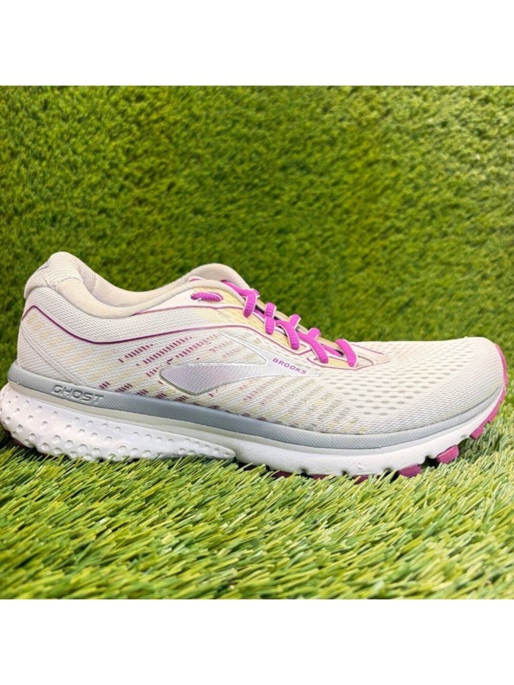Brooks Ghost 12 Women Size 8.5 White Gray Purple Athletic Running Shoes Sneakers
